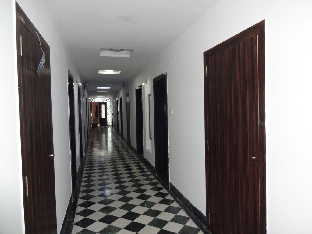 Sheetal International Rain Basera Rāipur Esterno foto